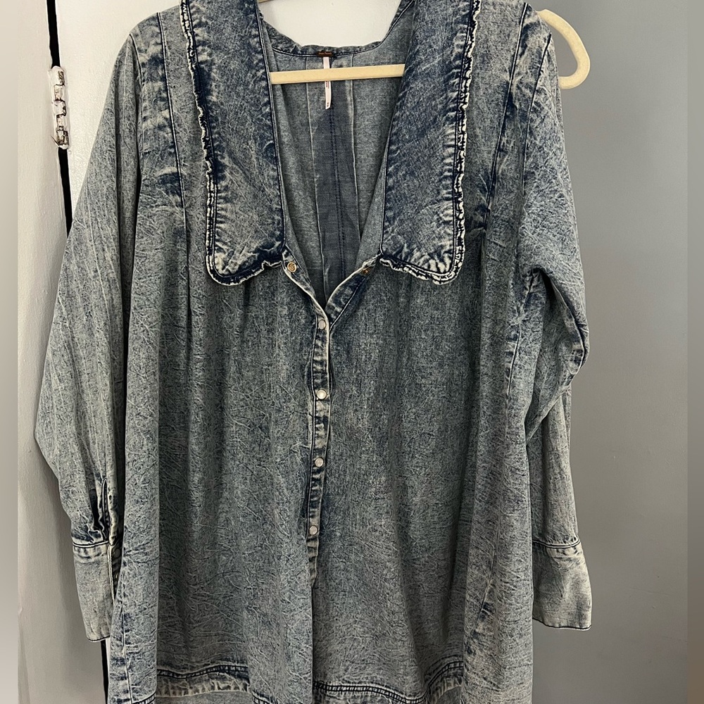 Free People Charlie Denim Buttdown Shirt - light indigo